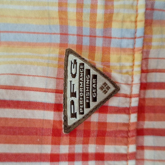 Columbia Women's PFG Long Sleeve Shirt in Pink and Blue Plaid Size Large - Picture 3 of 5